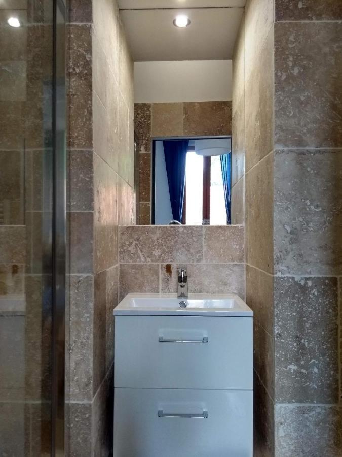 Number15 Guesthouse Каркассон Экстерьер фото