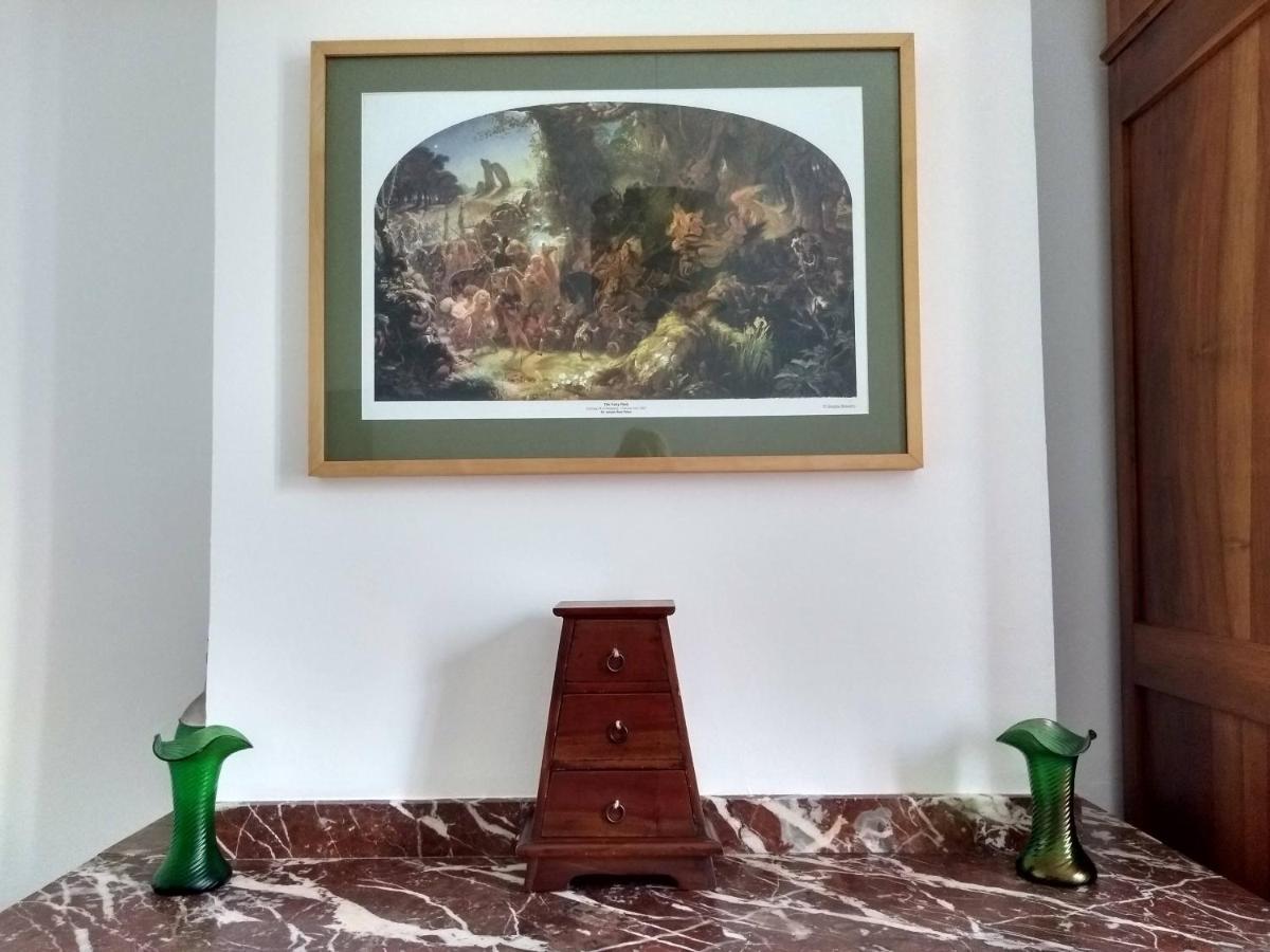 Number15 Guesthouse Каркассон Экстерьер фото
